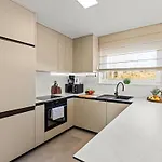 Villa In Minj With Swimming Pool